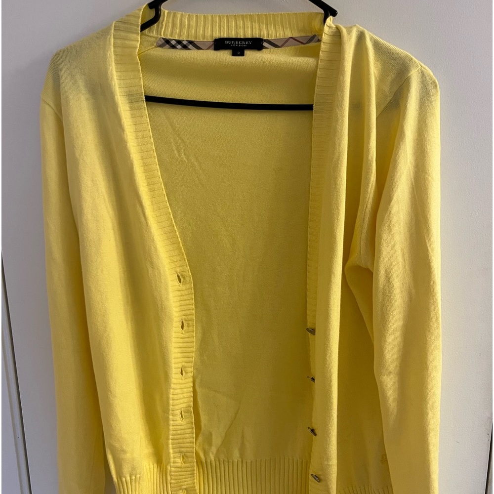Burberry Cardigan/ Sweater (OFFERS WELCOME❤️)
